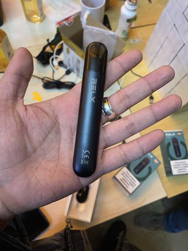 如何选购适合自己的悦刻电子烟烟油?